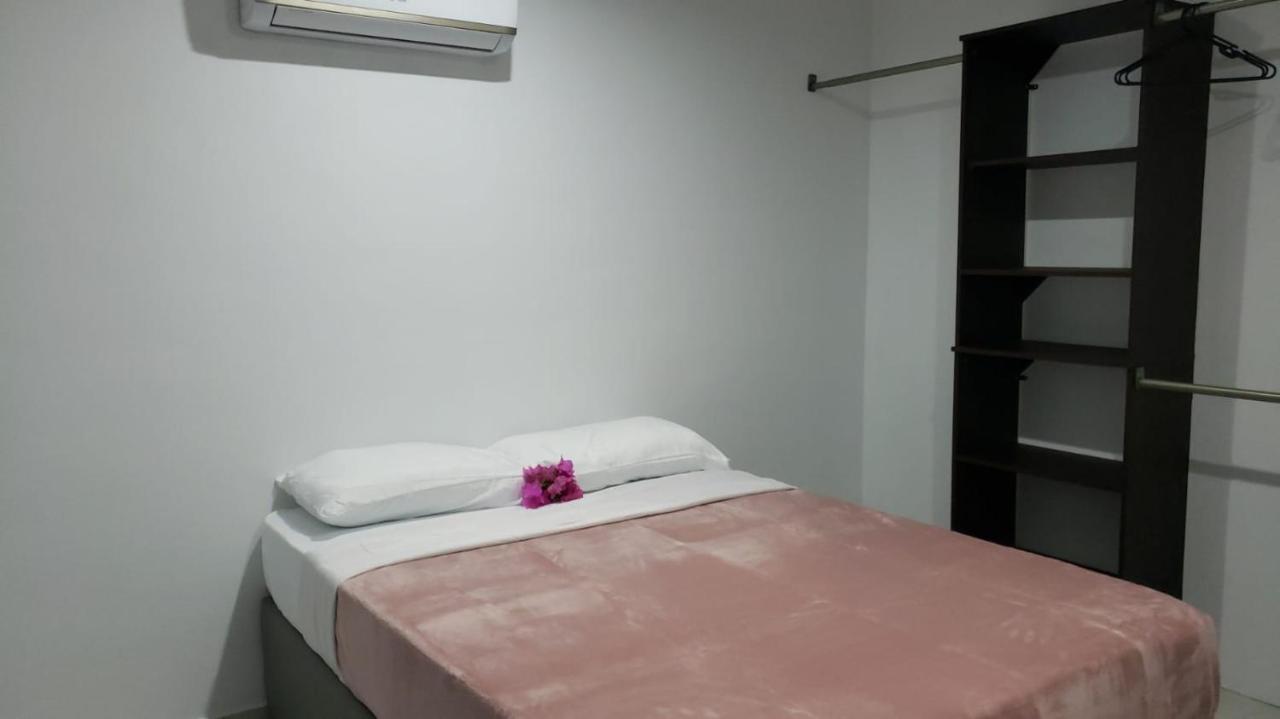 Cg Apartment - Flamboyan Willemstad Esterno foto